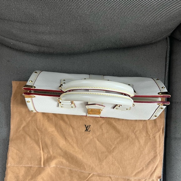 Authentic LOUIS VUITTON White Suhali Leather L'Epanoui PM Top Handle Bag - Picture 6 of 15